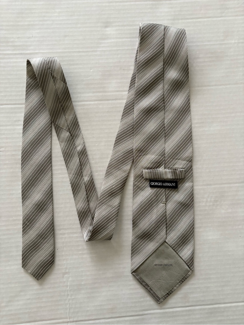 Giorgio Armani Men's Gray Striped Silk Tie Handmade in Italy